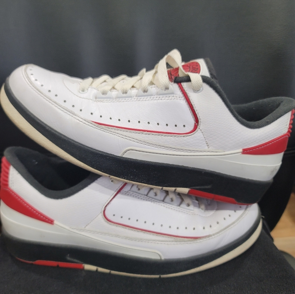 8.5m Air Jordan 2 Low Chicago 2016. Good Condition. No Box
